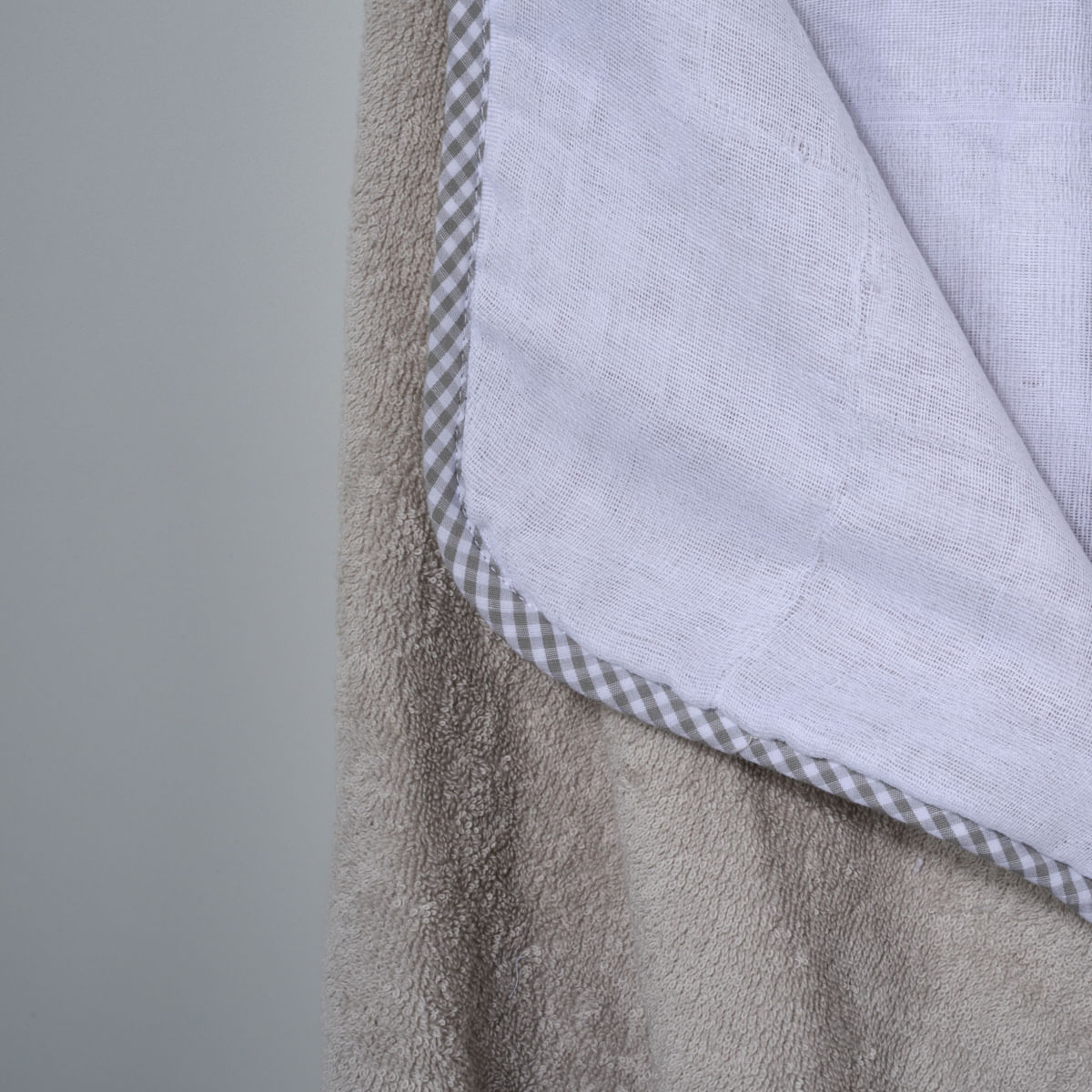 07 02 0172 Toalha de Banho Com Capuz Barth Cinza 002.jpg